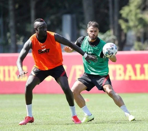 "Qalatasaray"ın "Neftçi" hazırlığı - FOTOLAR 