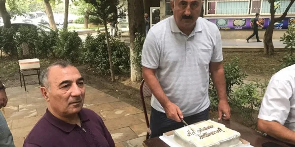 Həmkarlar ittifaqı ölkə başçısı ilə görüşmək istəyir 