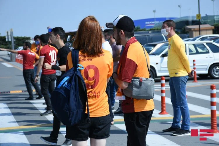 "Qalatasaray" Bakıda - VİDEO/FOTO 