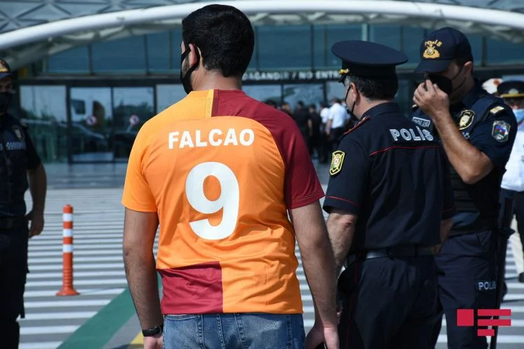 "Qalatasaray" Bakıda - VİDEO/FOTO 