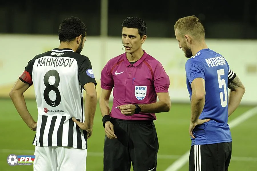 "Qarabağ" - "Neftçi" oyunu FOTOLARda 