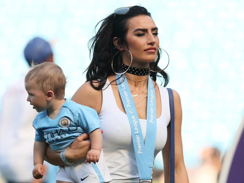 Evlilik öncəsi ulduz futbolçunu sarsıdan etiraf - FOTOLAR 