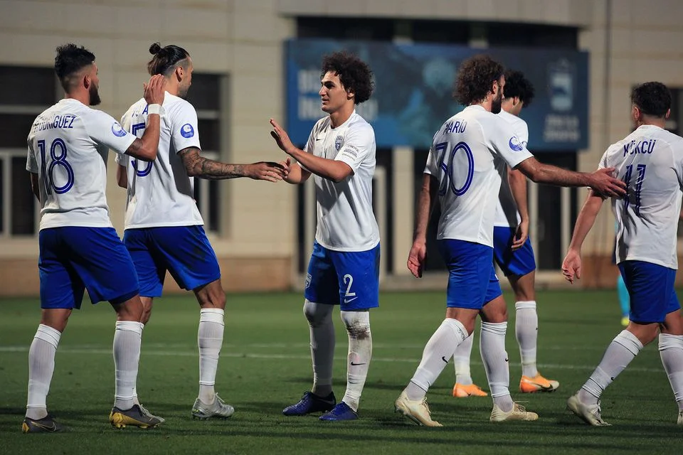 "Sabah"ın Qarabağ müharibəsinə aid formaları satışda - FOTOLAR 