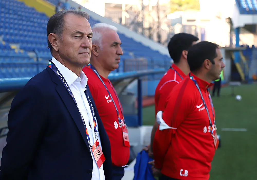 Millimizin Monteneqro məğlubiyyətindən FOTOLAR 