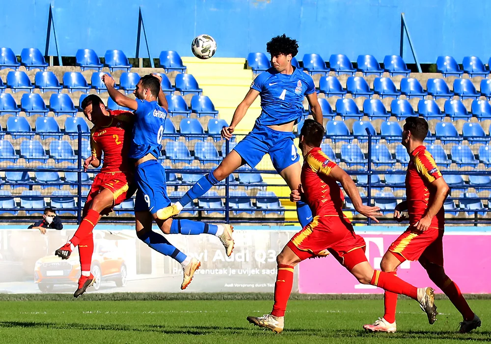 Millimizin Monteneqro məğlubiyyətindən FOTOLAR 