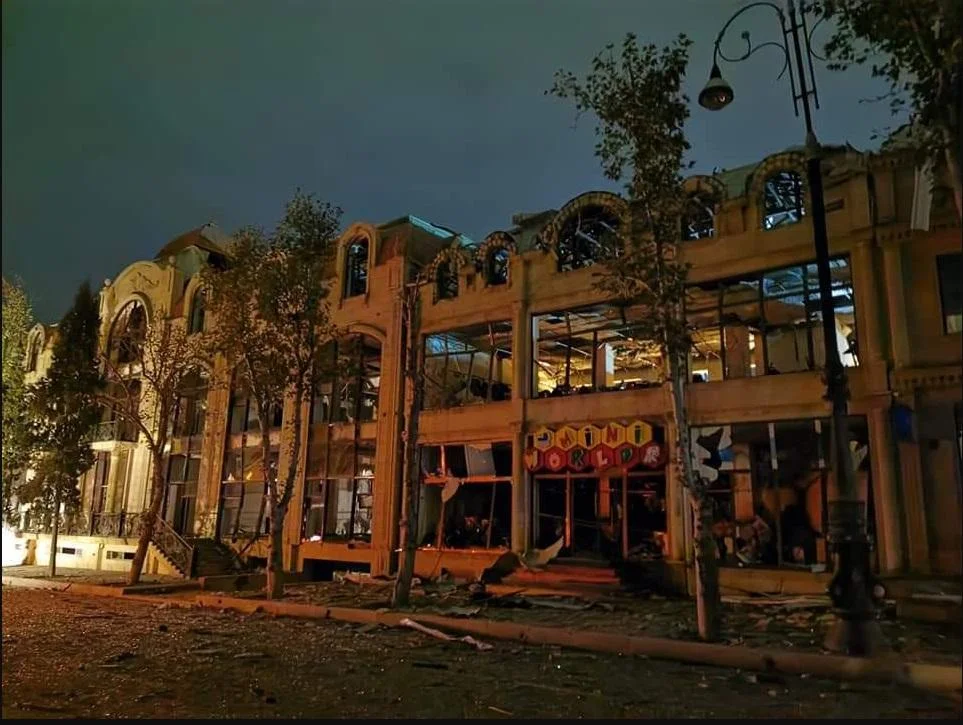 Düşmən Gəncəyə raket atıb, 5 dinc sakin ölüb, 28 yaralı var 