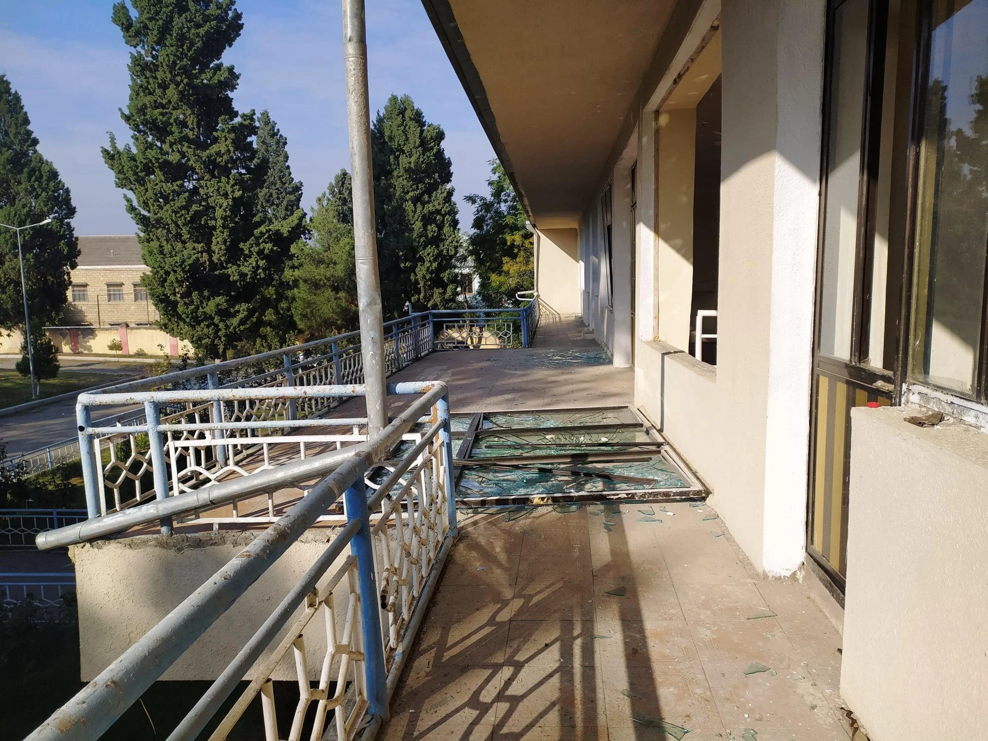 Gəncə şəhər stadionu da erməni terrorundan zərər görüb - FOTOLAR 