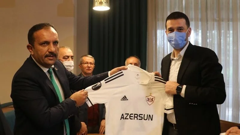 Emrah Çelikel Böyük Birlik Partiyasına təşəkkür etdi - FOTOLAR 
