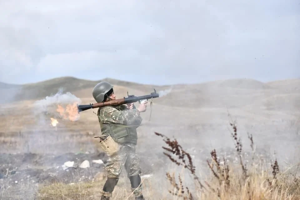 Paşinyanın arvadı yeni şou göstərdi - FOTOLAR 
