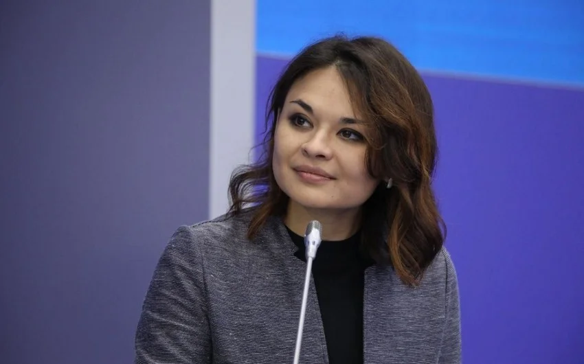 Müdafiə nazirini qızı federasiya prezidenti seçildi - FOTOLAR 
