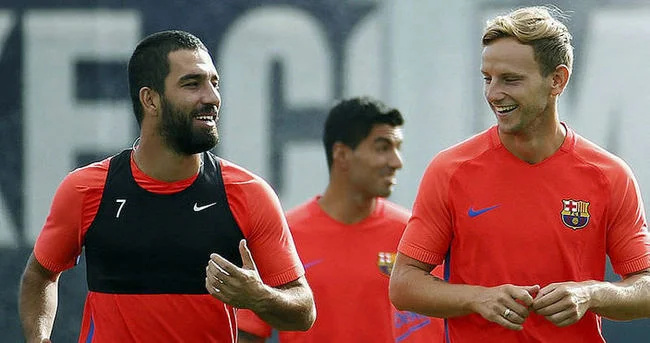 Sabiq "Barselona"lı ulduzun "Qalatasaray" şərhinə Ardadan maraqlı cavab - FOTO 