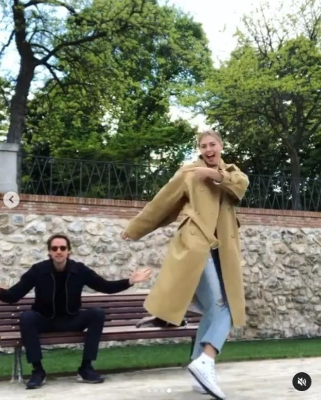 Məşhur tennisçi iş adamı ilə nişanlandı - FOTOLAR 