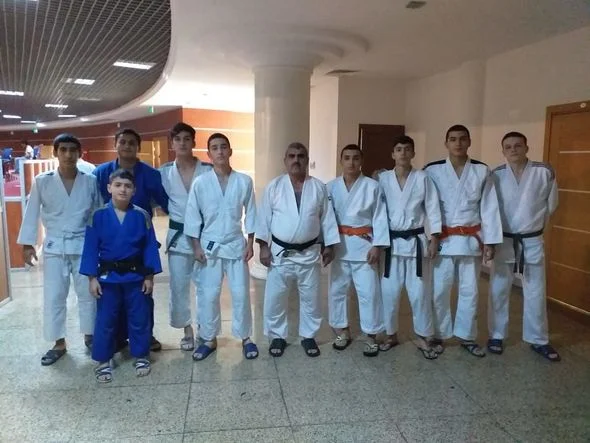 Cəbrayıl Dövlətzadənin ilk məşqçisi: “Uduzanda ağlayıb deyirdi ki..." 