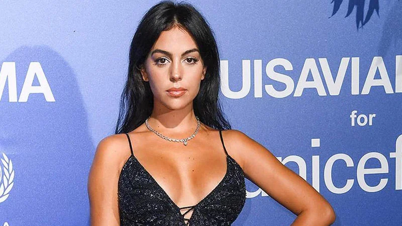 Ronaldunun sevgilisinin yeni imici - FOTO 