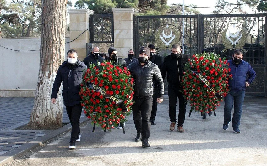 "Neftçi" klubu şəhid və qazi azarkeşlərinin ailələrini ziyarət etdi 