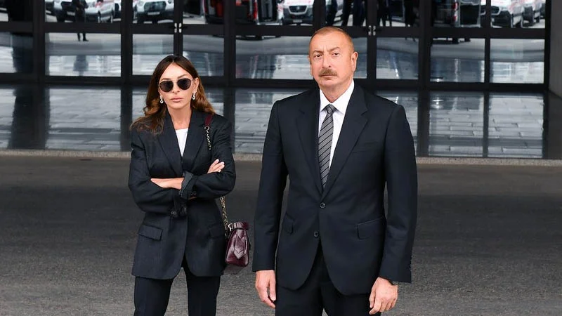 Prezident və xanımından Teymur Rəcəbova təbrik 