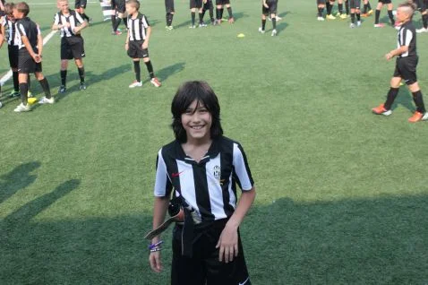Azərbaycan millisinin qapıçısı rəsmən Fransa klubunda 