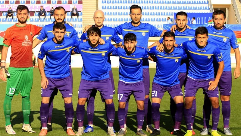 "Sumqayıt" müdafiəçisi ilə vidalaşdı 
