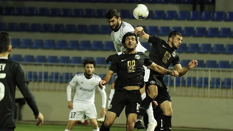 "Qarabağ" darmadağınla zirvədə 