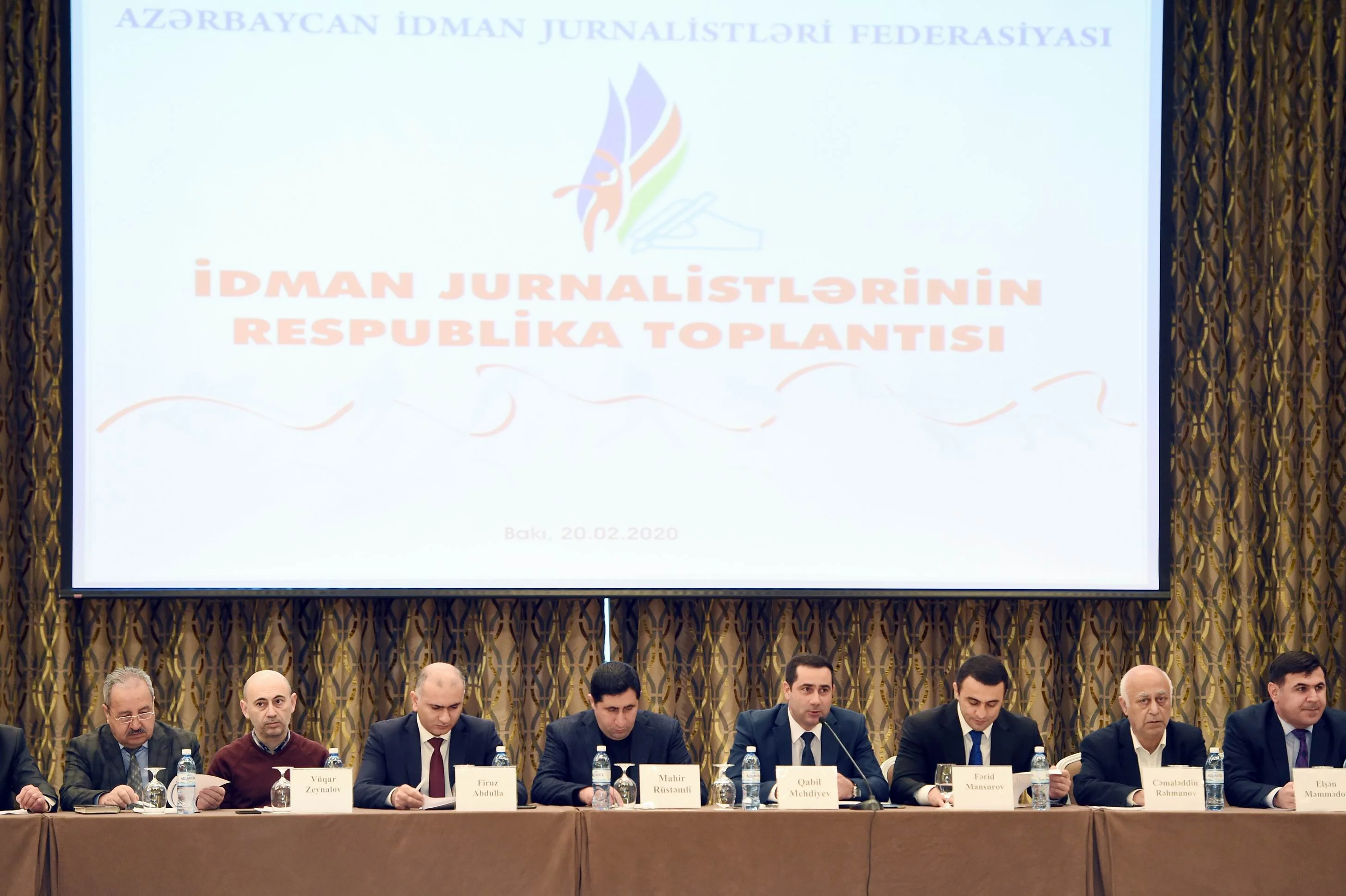 "Eldar İsmayılov getsin, öz məhkəmə biznesi ilə məşğul olsun" - Qabil Mehdiyev 