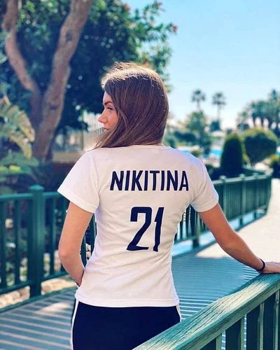 Bu xanım klub rəsmisi təyin edildi, müzakirələr başladı - FOTOLAR 