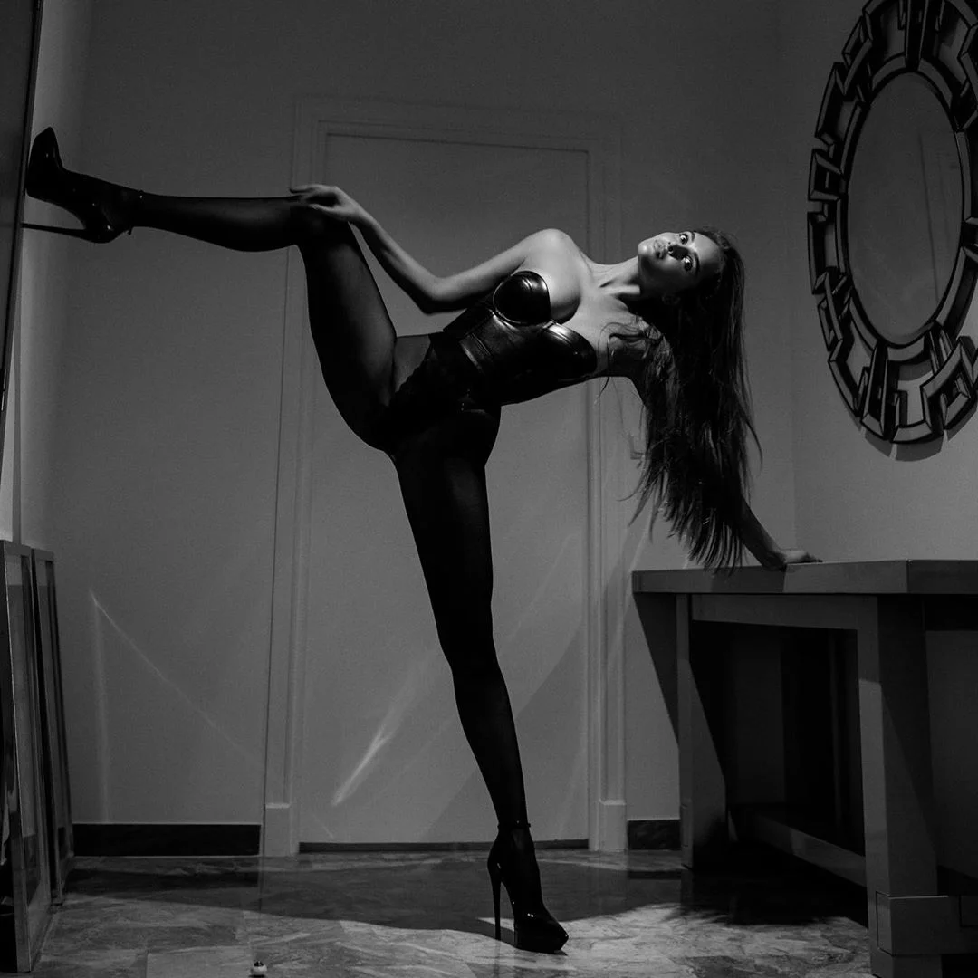 Rus gözəli "Instagram"dakı təqibçilərini belə coşdurur - FOTOLAR 