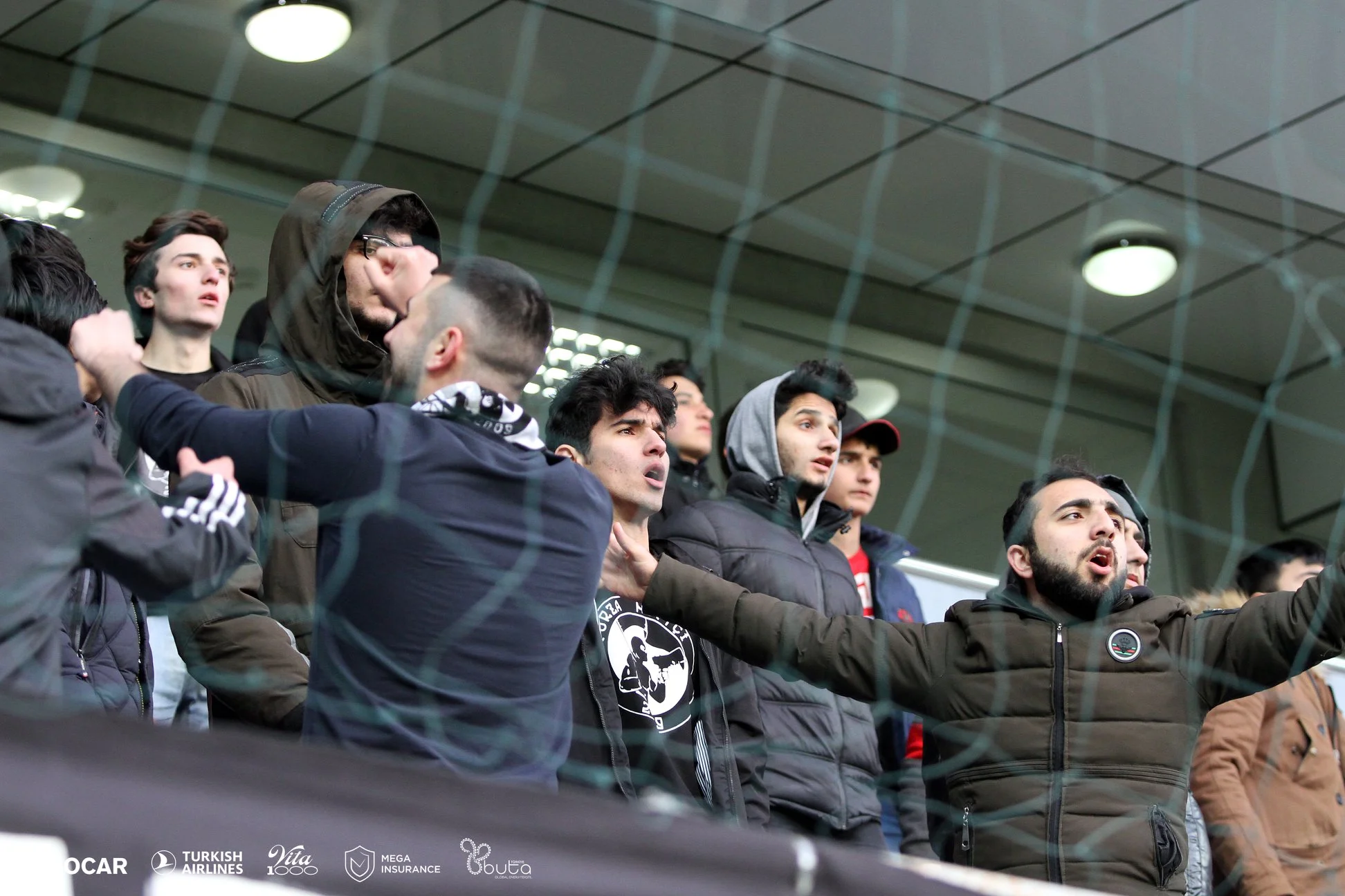 Azarkeşlərindən "Neftçi"yə sərt mesaj: "Ya nəticə çıxarın, ya da ki..." 