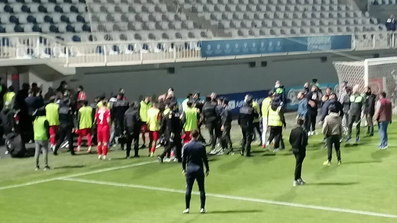 "Yolun sonu haqqında düşünmürük" - "Neftçi" rəsmisi 