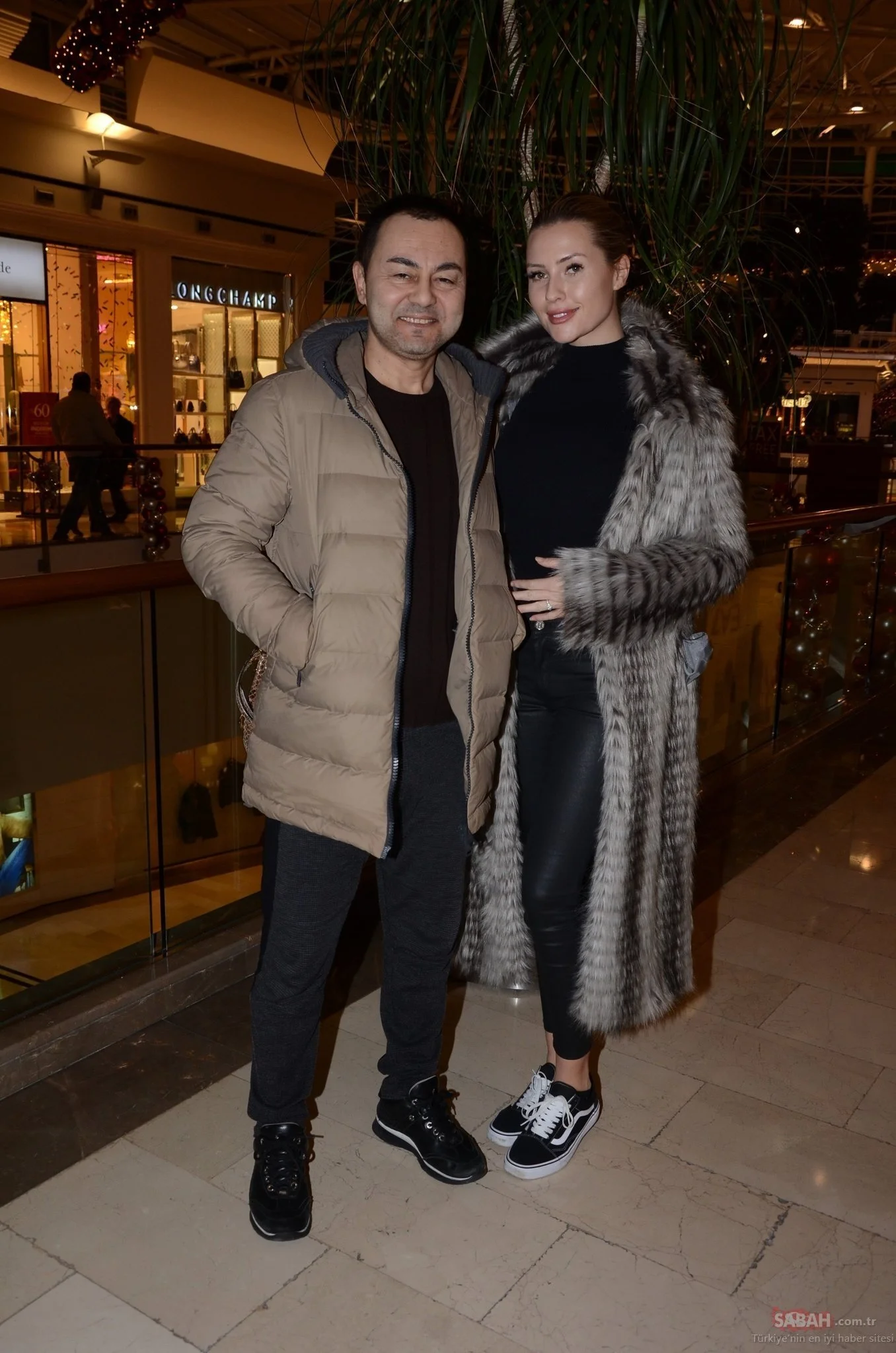 Sərdardan boşandı, futbolçu ilə sevgili oldu - FOTOLAR 
