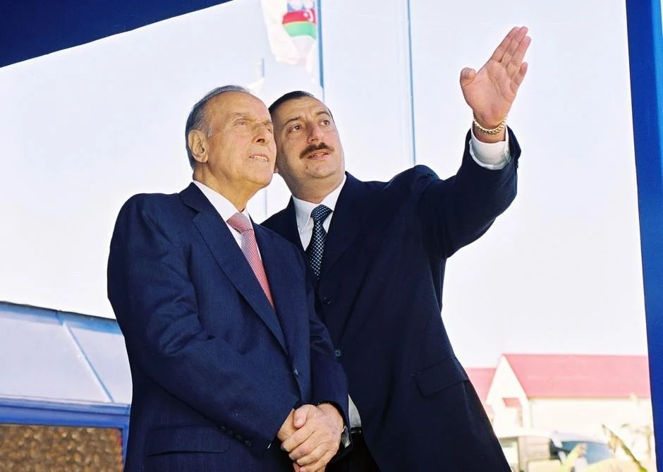 Ümummilli lider Heydər Əliyevin anadan olmasının 98-ci ildönümüdür 
