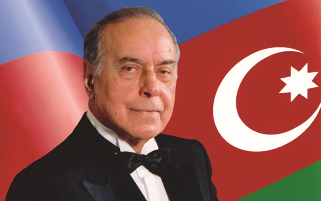 Ümummilli lider Heydər Əliyevin anadan olmasının 98-ci ildönümüdür 