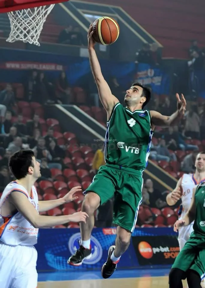"Formaya düşmək çox çətin olur" - Azərbaycanlı basketbolçu 