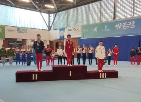 İki gimnastımız Macarıstanda medal qazandı - FOTOLAR 