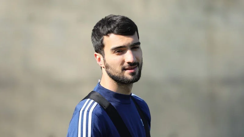 Mahir Emreli bu klubla müqavilə bağlamağa getdi - FOTO 