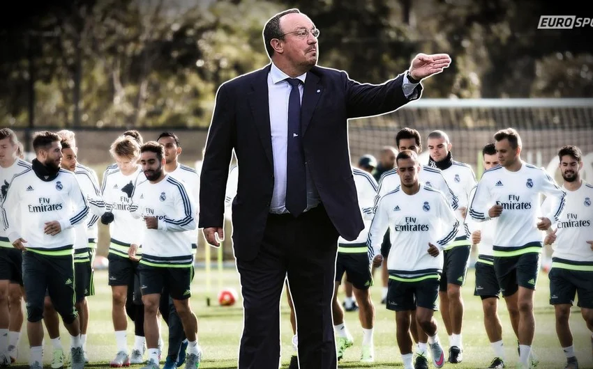 "Fənərbağça" məşhur baş məşqçi və futbolçu ilə anlaşdı - FOTO 