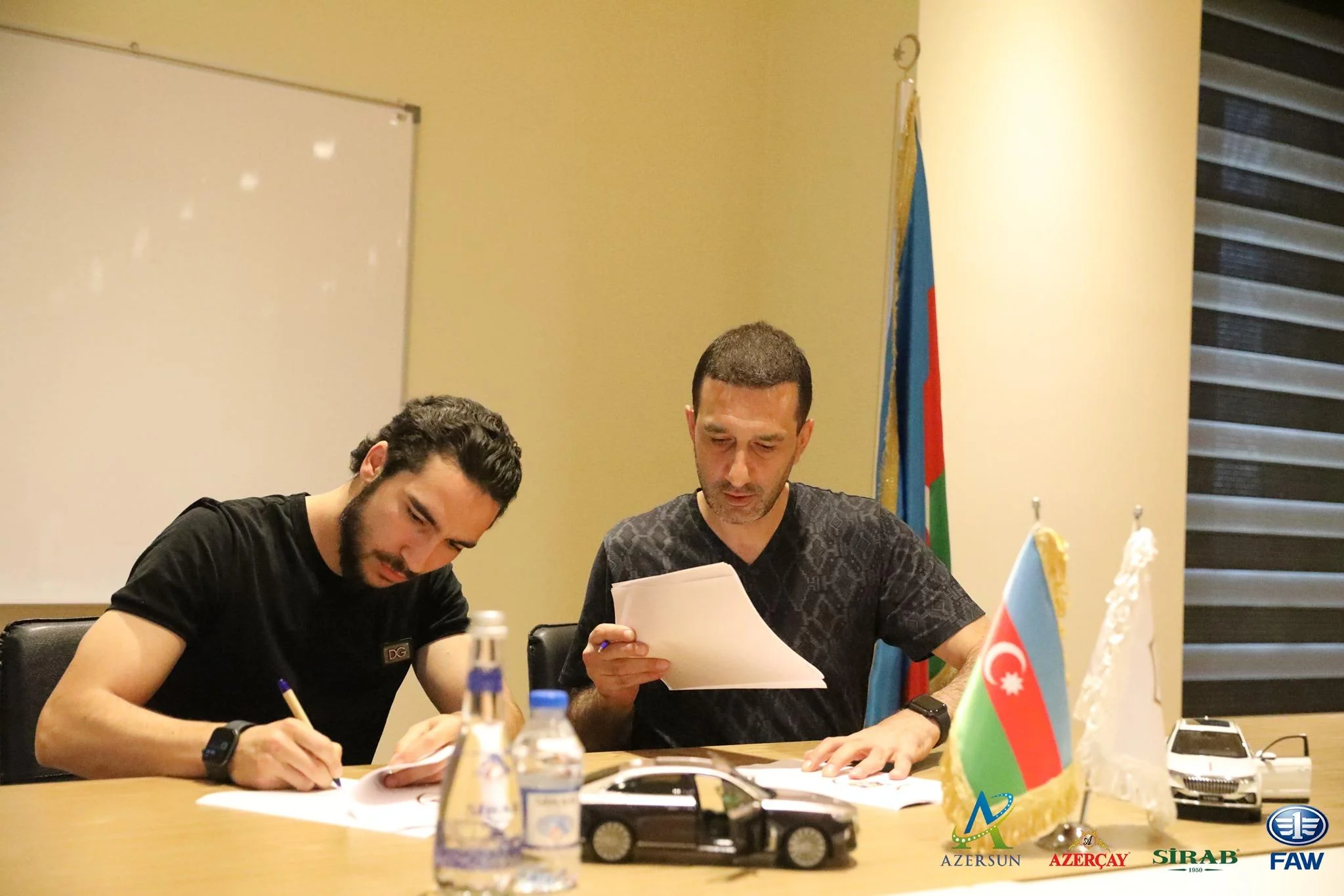 "Qarabağ" daha 2 futbolçusu ilə bağlı qərar verdi - RƏSMİ 
