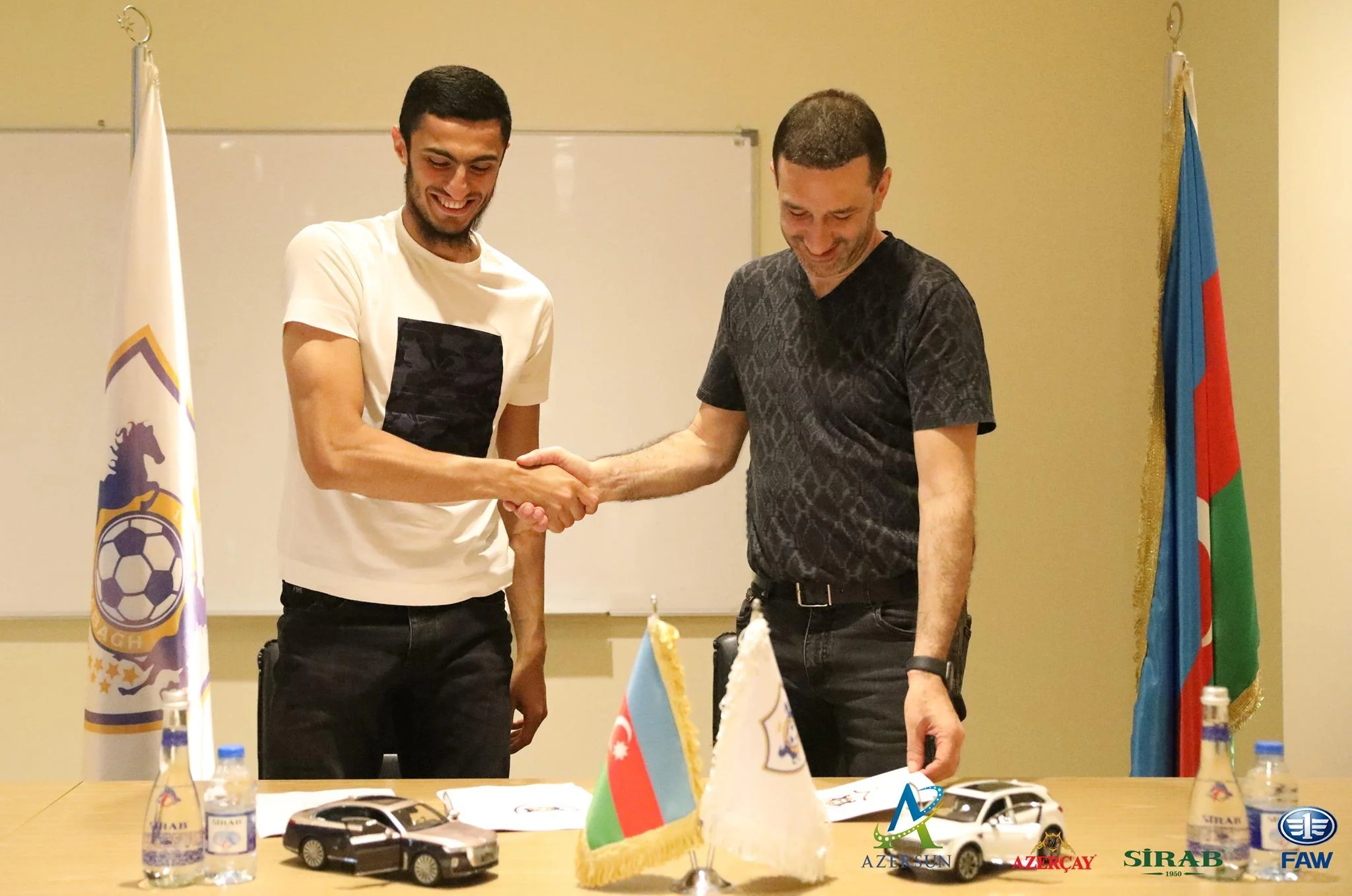 "Qarabağ" daha 2 futbolçusu ilə bağlı qərar verdi - RƏSMİ 