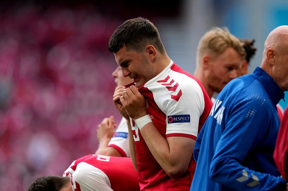 Eriksenin xanımı da ağladı, futbolçular da... - FOTOLAR   