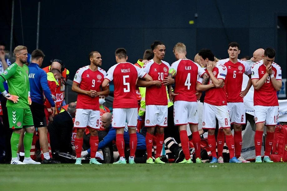 Eriksenin xanımı da ağladı, futbolçular da... - FOTOLAR   