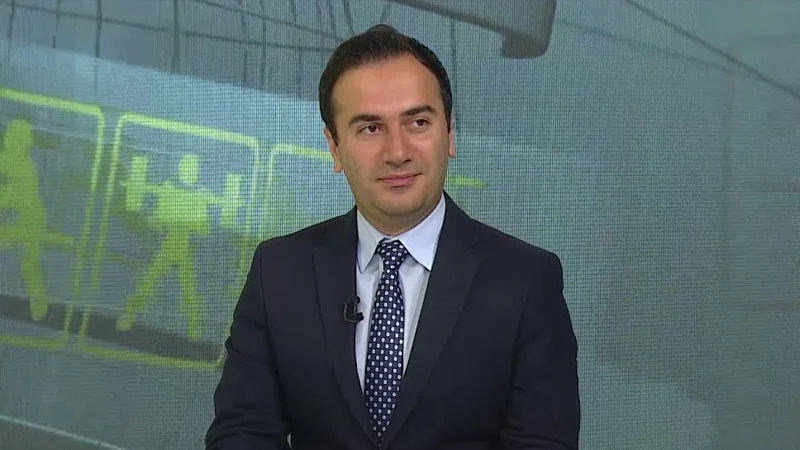 Kənan Hakimov: "Kimlərin ki, şərhi diqqət mərkəzində olub, kimlər ki, vaxtilə sevilib, dəvət göndərdik" 