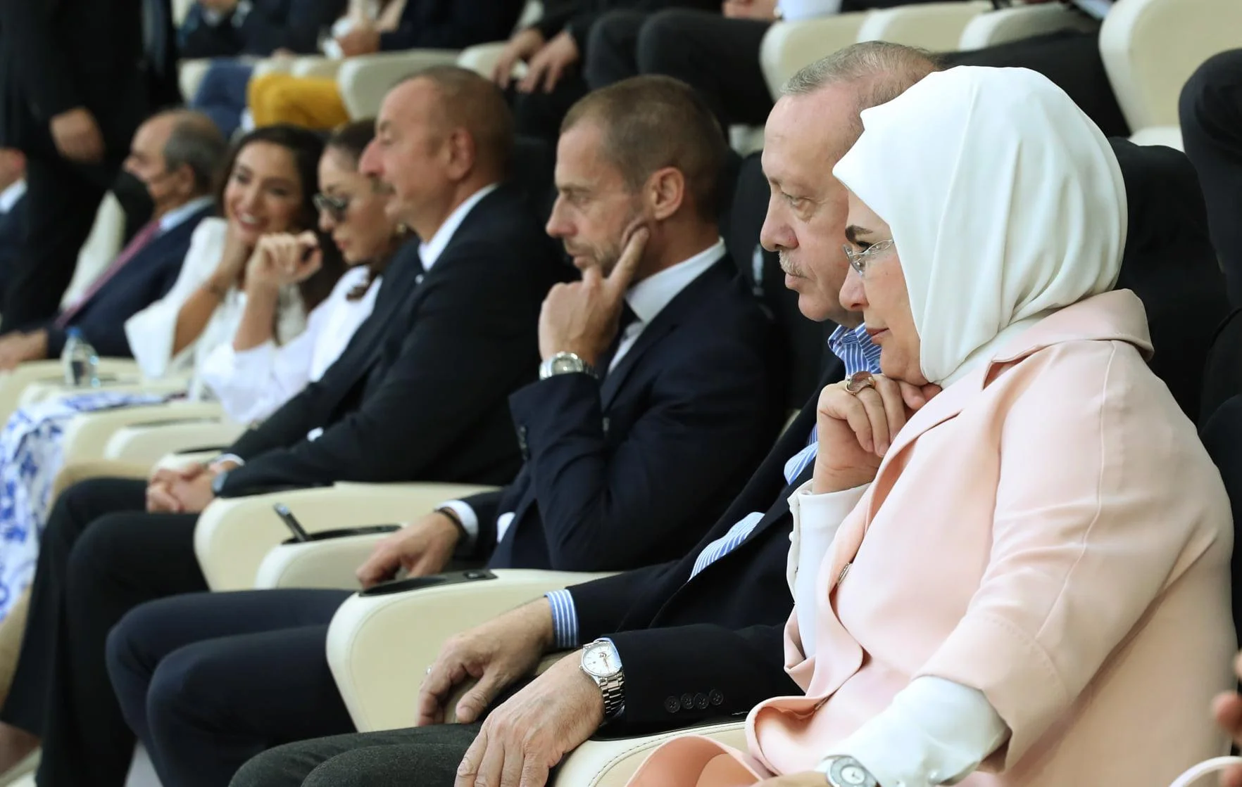 İlham Əliyev və Rəcəb Tayyib Ərdoğan Türkiyə - Uels oyununda - FOTOLAR 