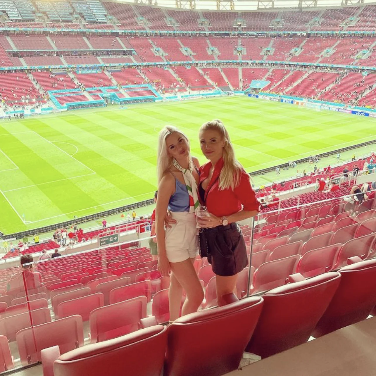 11 stadionun gözəlləri: Siyahıda “CBC Sport”un aparıcısı da var - FOTOLAR 
