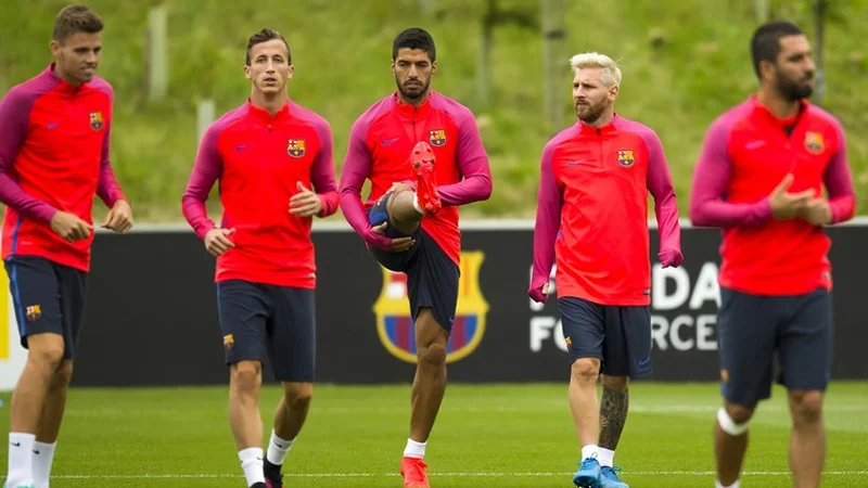 Bakı klubu "Barselona"nın sabiq futbolçusunu heyətinə qatdı 
