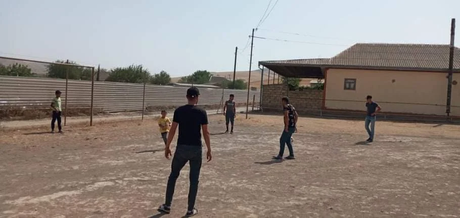 Cəlilabadda məktəbin stadionu satışa çıxarıldı -  FOTOLAR 