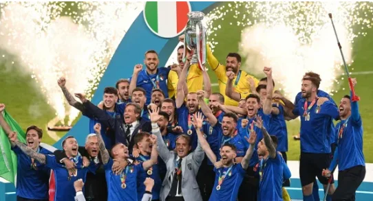 Avropa çempionu İtaliya millisi Romada - FOTO 