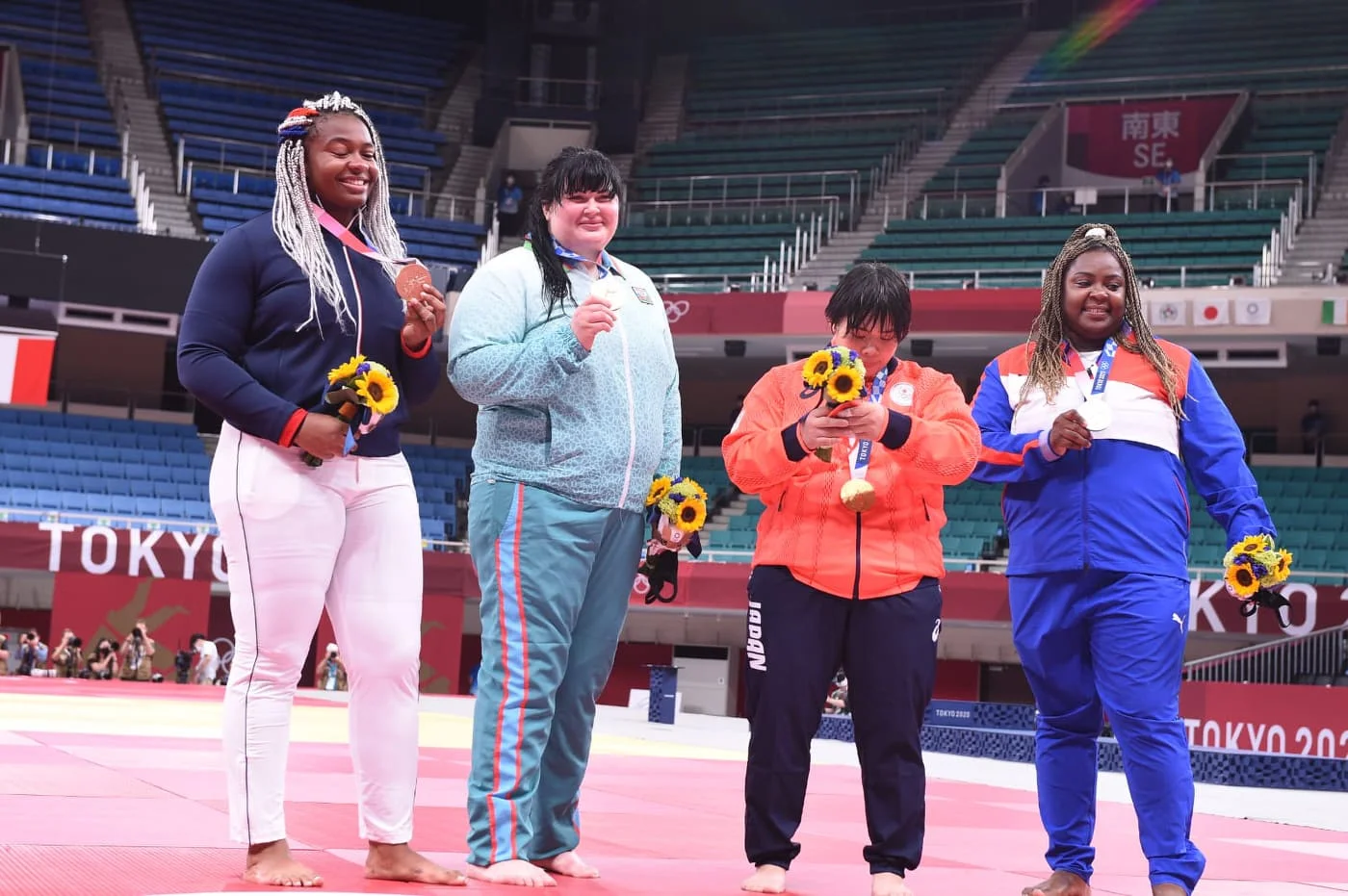 Tokio 2020: İrinanın medal sevinci - FOTOLAR 