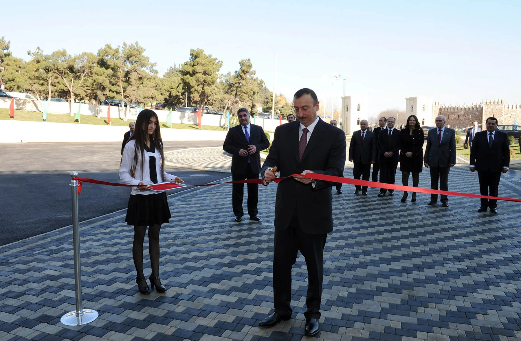 "Gənclər xidmətlərimizdən pulsuz yararlana bilərlər" - Olimpiya kompleksi rəsmisi 