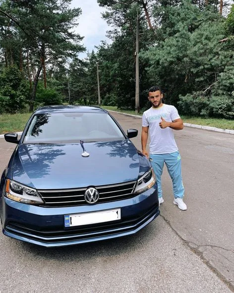 Pərviz Nəsibova Ukraynada avtomobil bağışlandı - FOTOLAR 