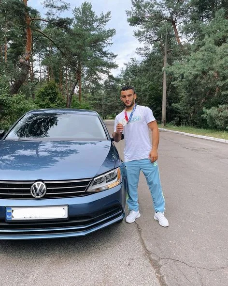 Pərviz Nəsibova Ukraynada avtomobil bağışlandı - FOTOLAR 