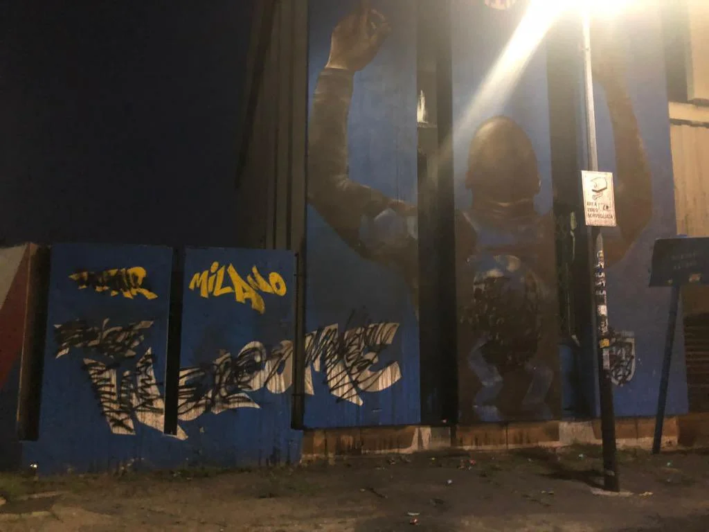 "Pulun qarşısında dizlərini yerə atırsan" - Fanatlardan müraciət 